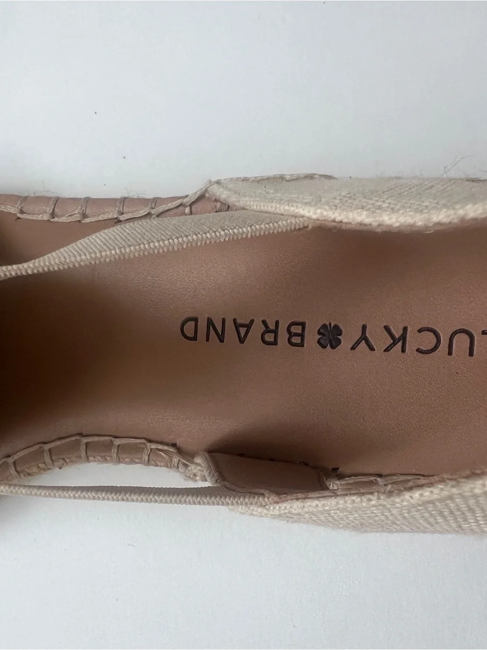 Lucky Brand Rifka slingback Women’s sandals In Cream Size 9M Pre Owned